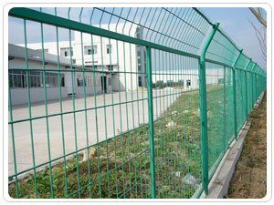 安平框架护栏网现货低价出售，附多图展示